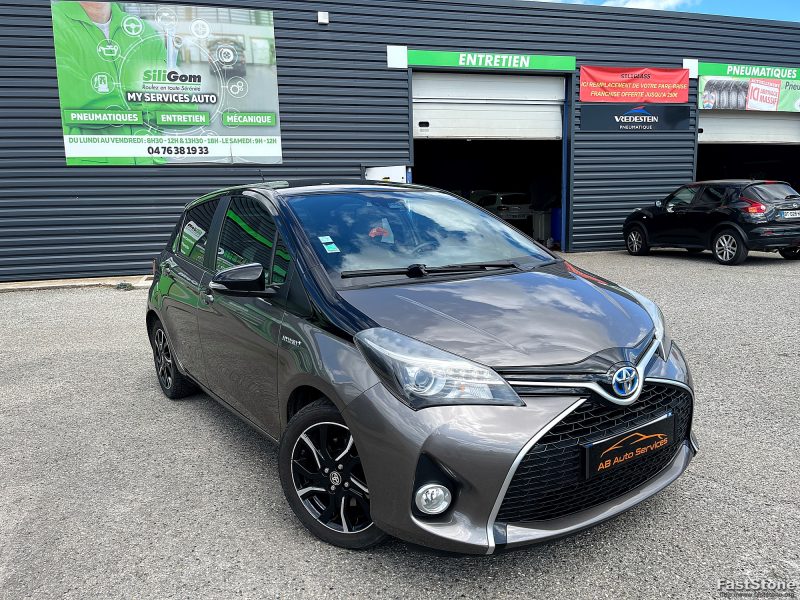 TOYOTA YARIS 2016