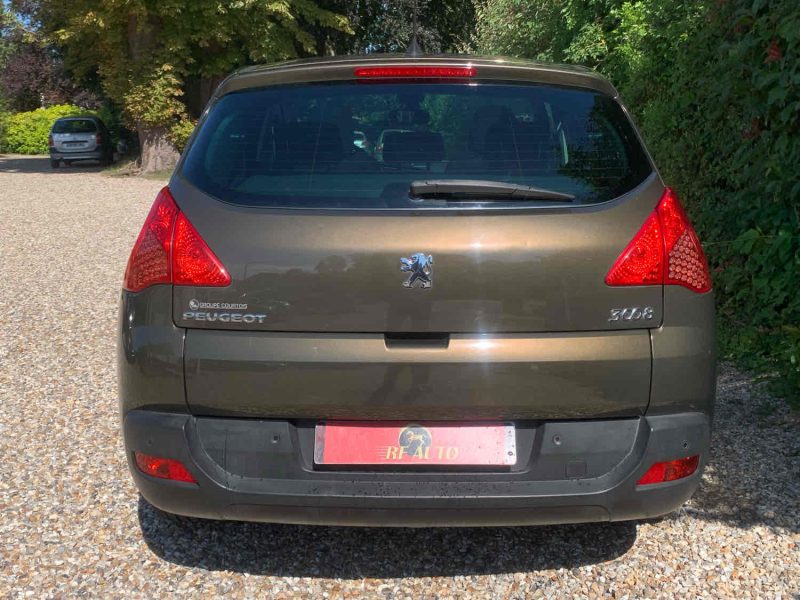 PEUGEOT 3008 Monospace 2011 2.0 HDi 150cv