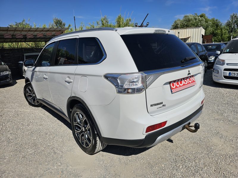 MITSUBISHI OUTLANDER 2.2 DI-D 150  7 PLACES 4X4 INSTYLE BV AUTO FULL OPTION 