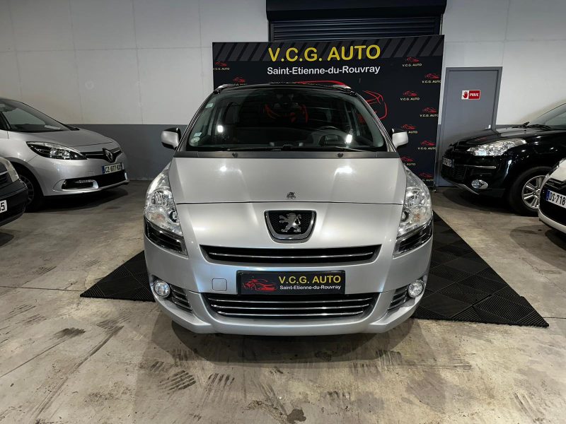 PEUGEOT 5008 1.6 HDi 110cv