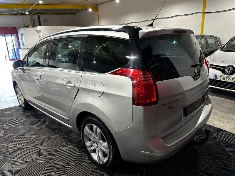 PEUGEOT 5008 1.6 HDi 110cv