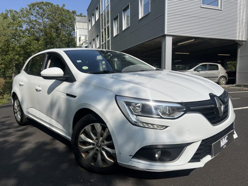 RENAULT MEGANE IV Berline bicorps trois ou cinq portes 2018