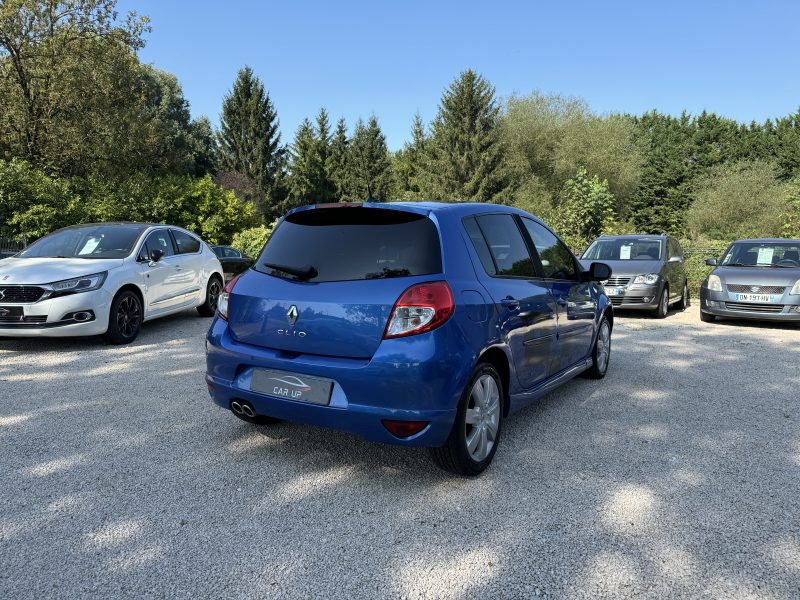 RENAULT CLIO  2009