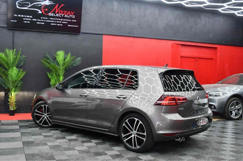 VOLKSWAGEN GOLF VII 2016