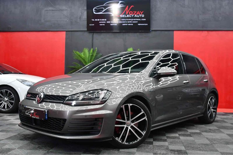 VOLKSWAGEN GOLF VII 2016