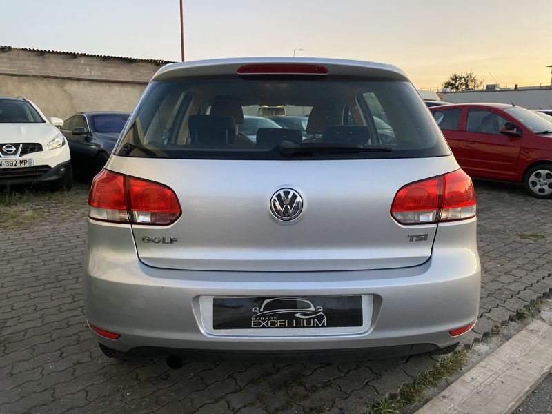 VOLKSWAGEN GOLF 2010