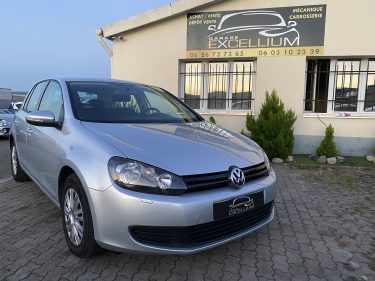 VOLKSWAGEN GOLF 2010