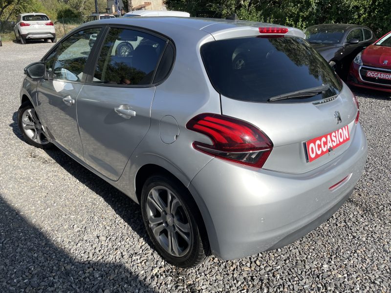 PEUGEOT 208 I 2016