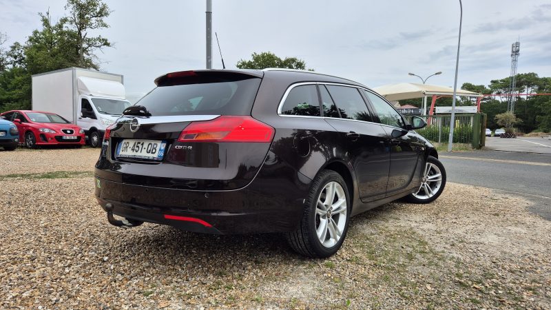 OPEL INSIGNIA Sports Tourer 2013