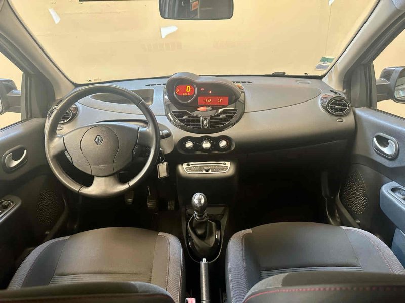 RENAULT TWINGO II 2012