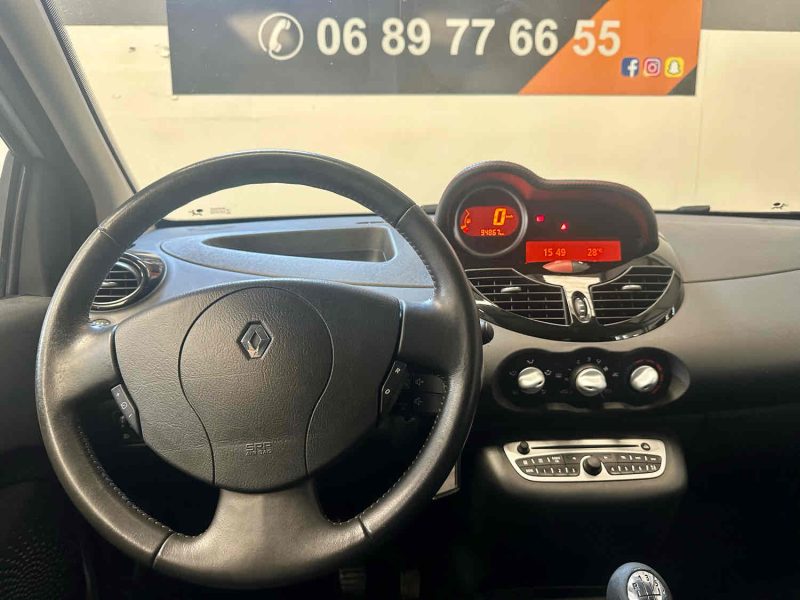 RENAULT TWINGO II 2012