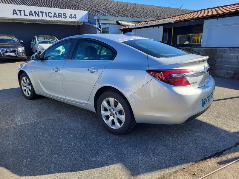 OPEL INSIGNIA 2017