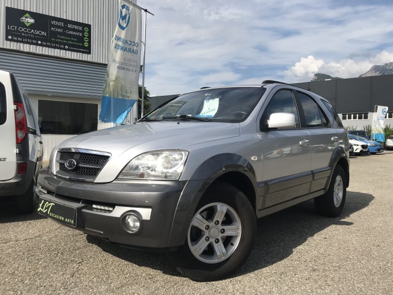 KIA SORENTO - 2.5 CRDI 140cv EX 4x4 - GARANTIE 6 MOIS