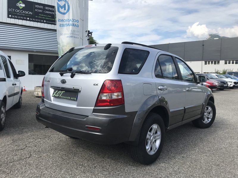 KIA SORENTO - 2.5 CRDI 140cv EX 4x4 - GARANTIE 6 MOIS