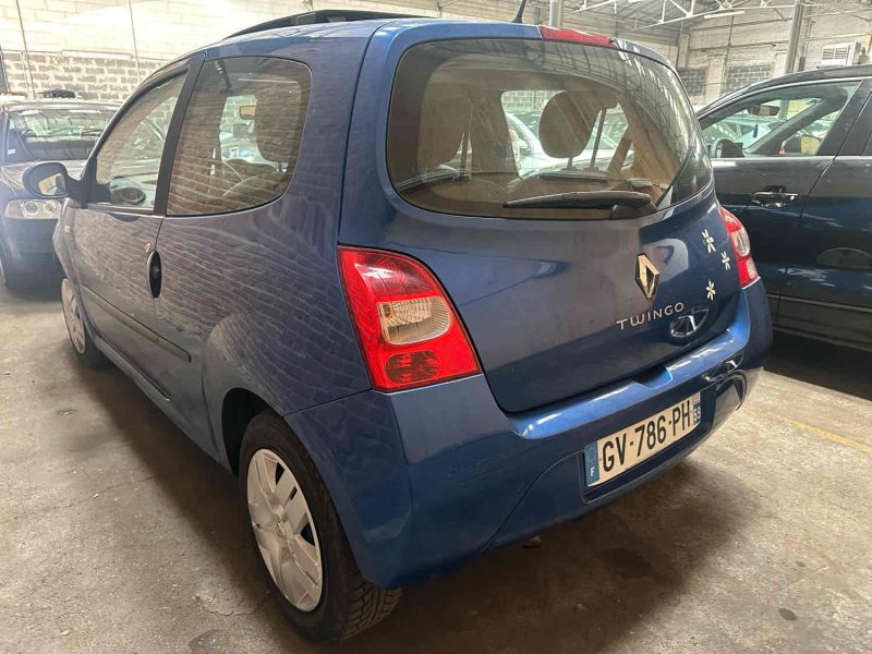 RENAULT TWINGO II 1.5 dCi