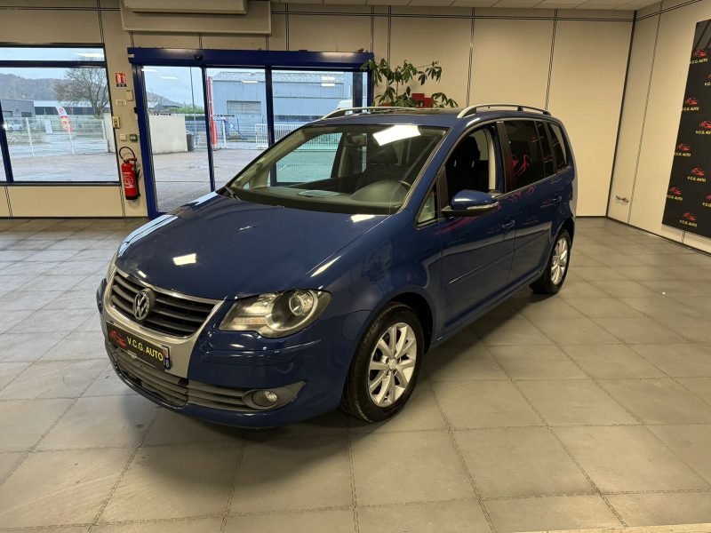 VOLKSWAGEN TOURAN 2.0 TDI 140