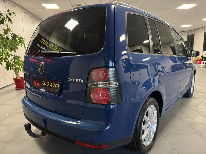 VOLKSWAGEN TOURAN 2.0 TDI 140