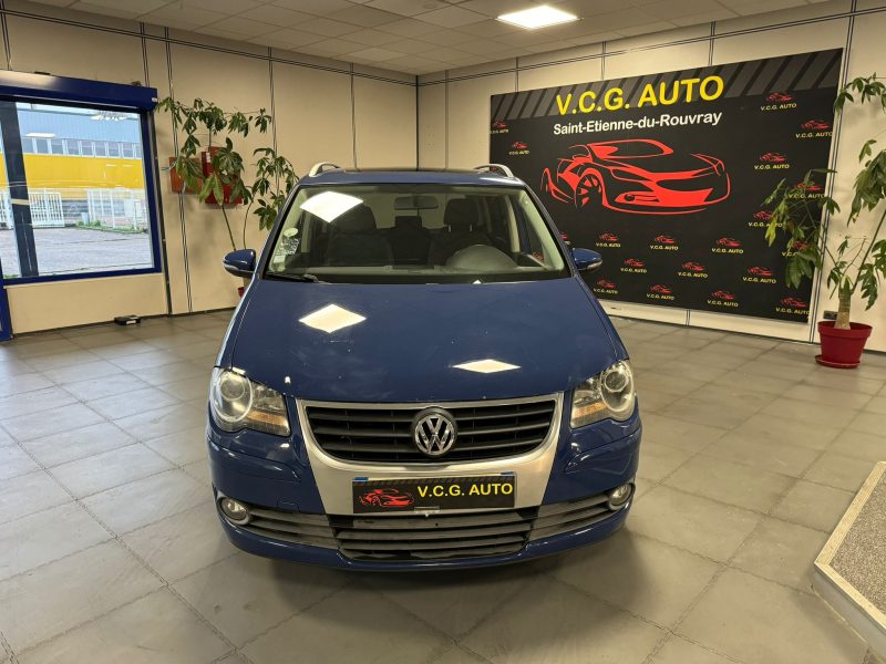 VOLKSWAGEN TOURAN 2.0 TDI 140