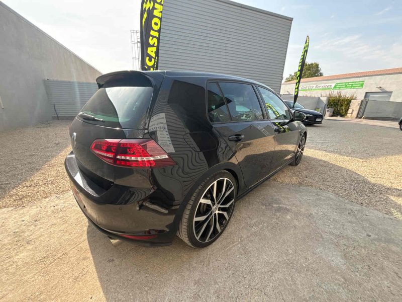 VOLKSWAGEN GOLF VII 2015