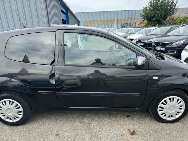 RENAULT TWINGO II 1.5 dCi 75cv NIGHT&DAY