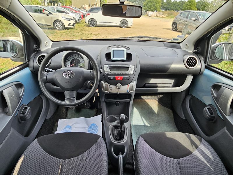 TOYOTA AYGO 2005