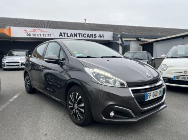 PEUGEOT 208 2019