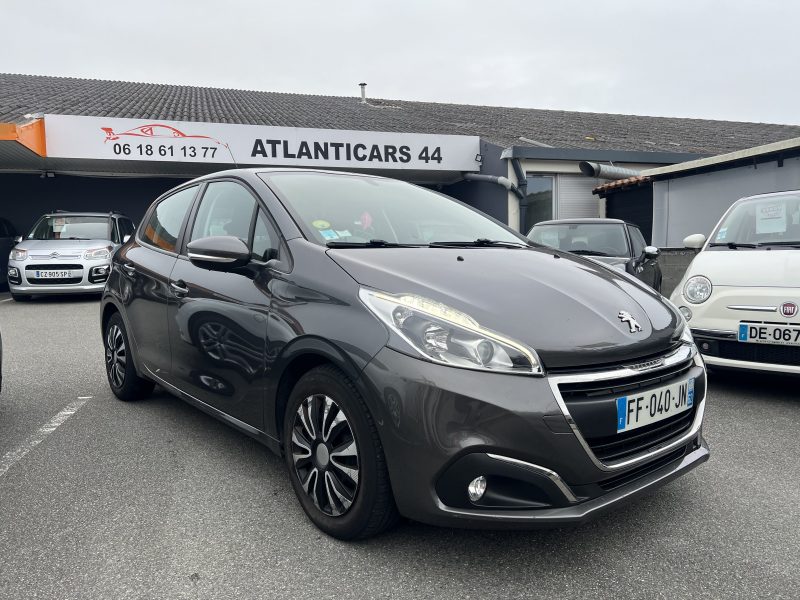 PEUGEOT 208 2019