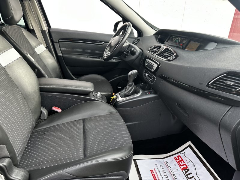 RENAULT SCENIC III 2013