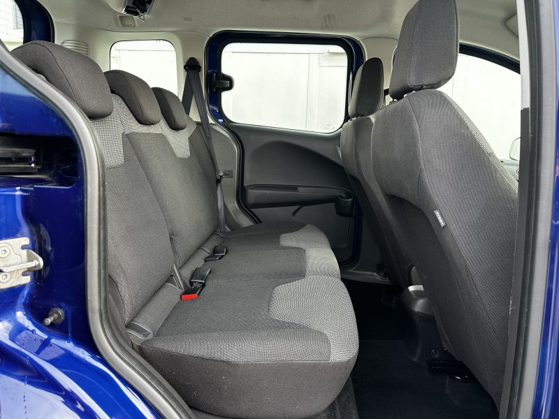 FORD TOURNEO COURIER 2015