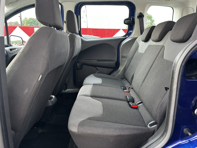 FORD TOURNEO COURIER 2015