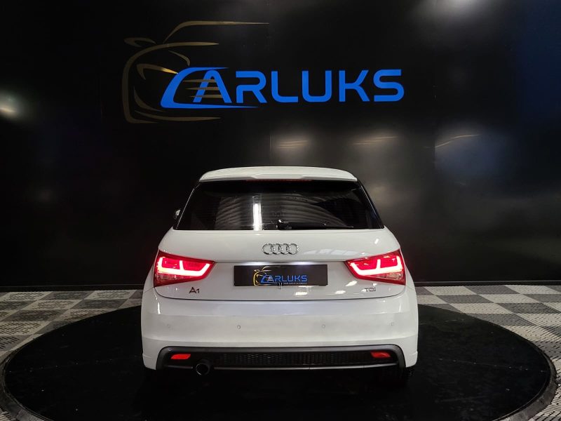 AUDI A1 1.6 TDI 90cv S LINE XENON / AIDE AU STATIONNEMENT AR / REGULATEUR LIMITEUR DE VITESSE