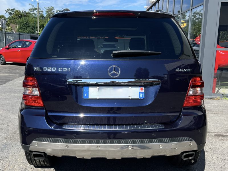 MERCEDES-BENZ CLASSE ML II 320 CDI 4MATIC 3.0 V6 224 BOITE AUTO 7G TOIT OUVRANT CUIR - GARANTIE 1 AN