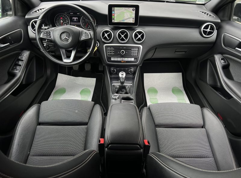 MERCEDES-BENZ CLASSE A 180 III (2) 1.6 122 1ERE MAIN TOIT OUVRANT CAMERA APPLE CARPLAY Garantie 1 an