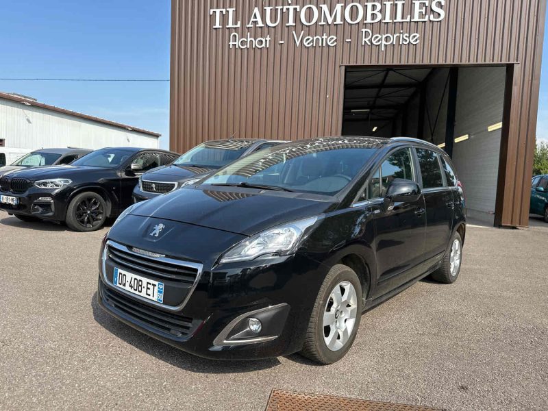 PEUGEOT 5008 2015