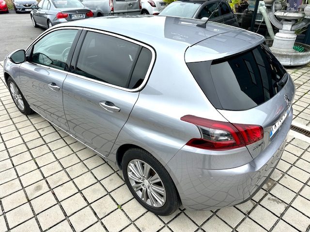 PEUGEOT 308 II 20211.5 BlueHDi 130 131cv EAT6 ALLURE BUSINESS