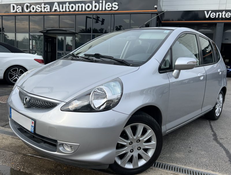 HONDA JAZZ II GRAPHITE 1.4 83 Cv 5 PORTES CLIMATISATION BLUETOOTH / 87 900 Kms - GARANTIE 1 AN