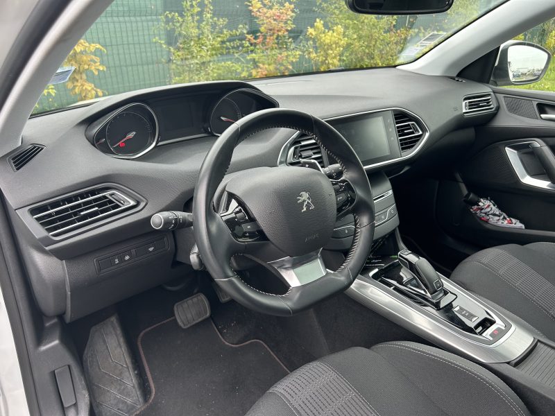 PEUGEOT 308 EAT8 130 CV / DISTRIBUTION NEUVE 