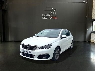 PEUGEOT 308 EAT8 130 CV / DISTRIBUTION NEUVE 