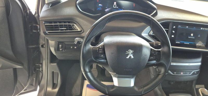 PEUGEOT 308 II 2020