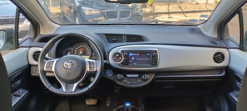 Toyota Yaris 1.5 VVTI 12V 101 HSD Hybrid E-CVT