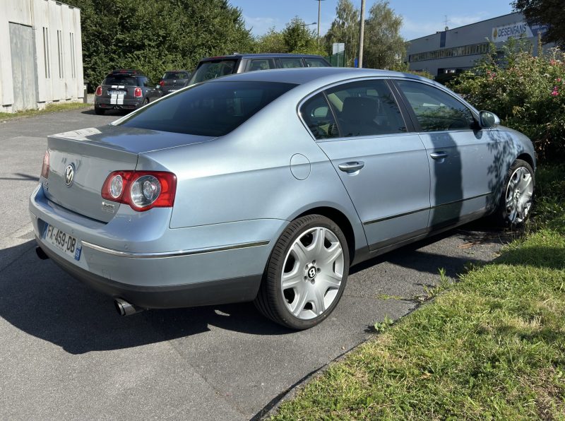 VOLKSWAGEN PASSAT  VI 3.2 V6 FSI 4MOTION CARAT DSG