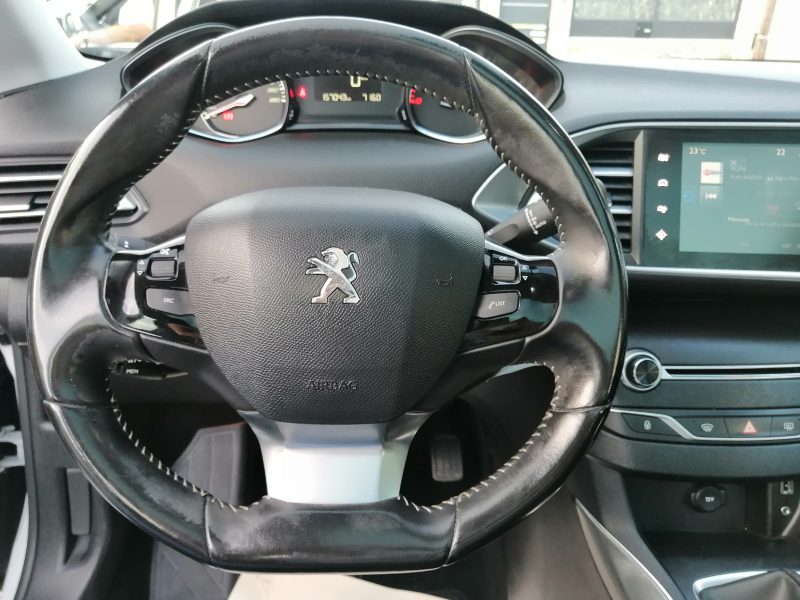 PEUGEOT 308 SW II 2015