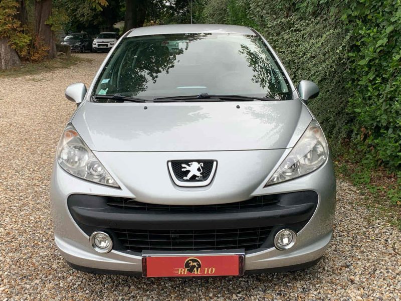 PEUGEOT 207 2008 1.4 73cv