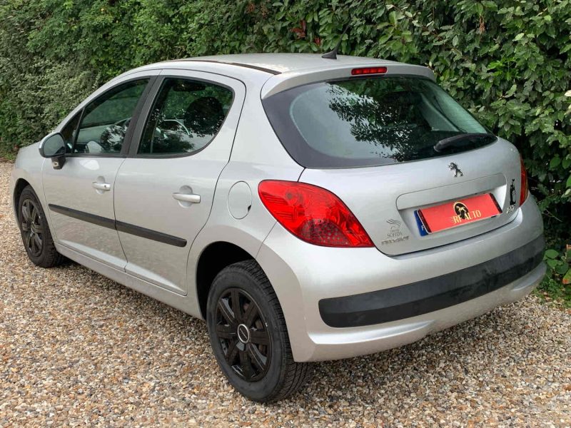 PEUGEOT 207 2008 1.4 73cv