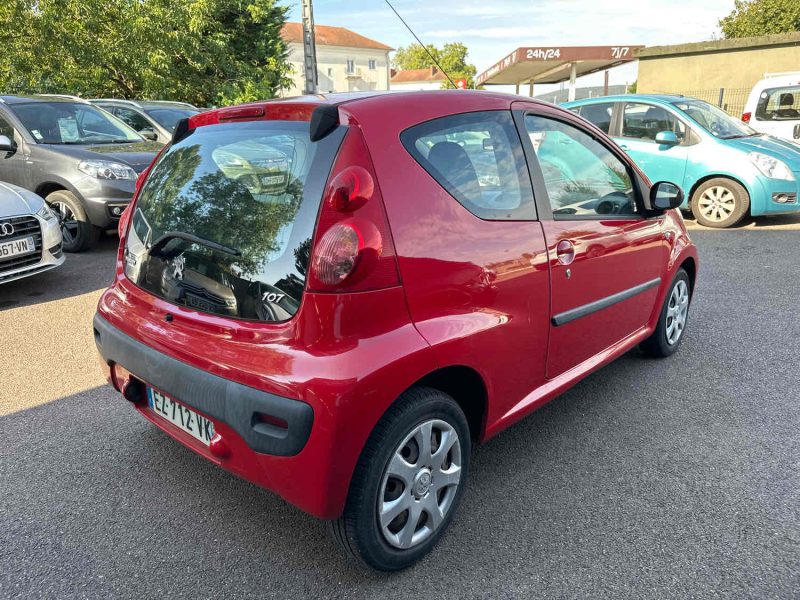 PEUGEOT 107 2009