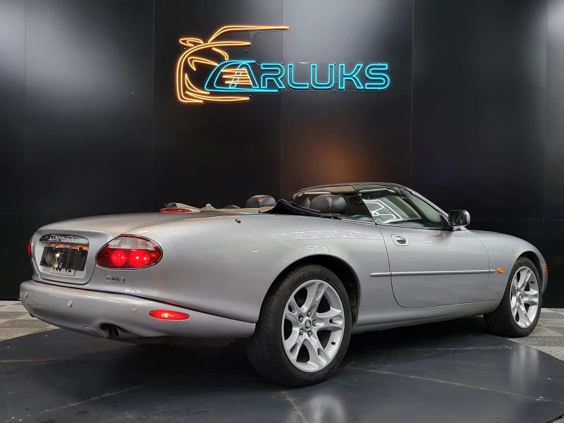 JAGUAR XK8 Cabriolet 4.2 V8 298cv Boîte Auto