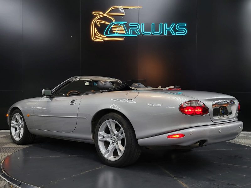 JAGUAR XK8 Cabriolet 4.2 V8 298cv Boîte Auto