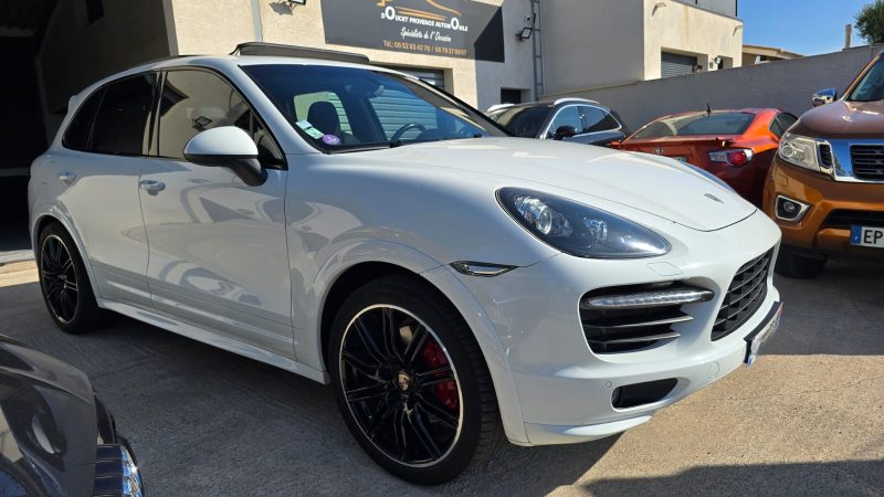 PORSCHE CAYENNE 2012