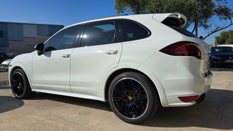 PORSCHE CAYENNE 2012