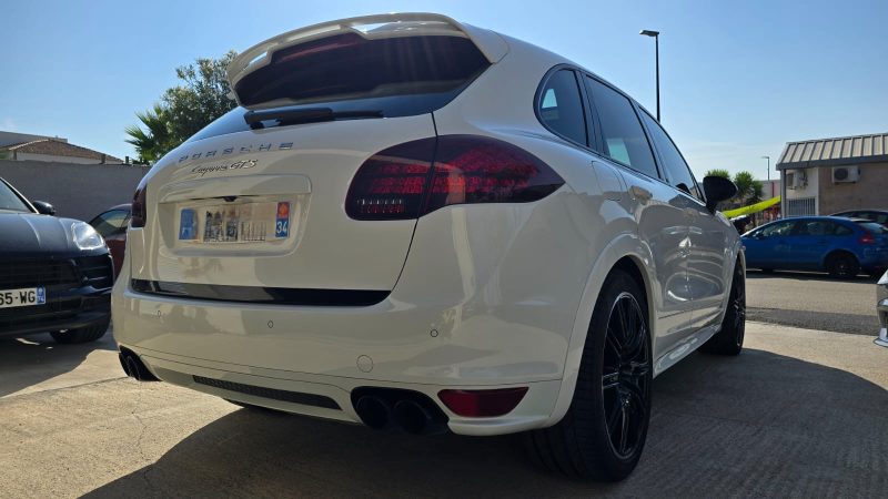 PORSCHE CAYENNE 2012